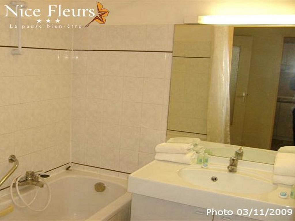 Nice Fleurs Apart'Hotel Zimmer foto