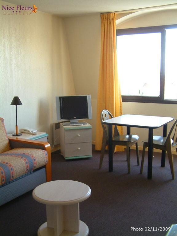 Nice Fleurs Apart'Hotel Zimmer foto